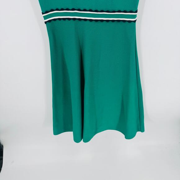 Review Green Fit & Flare Knit Dress with Contrast Trim Size 14 Preppy Work Wear - Picture 5 of 9